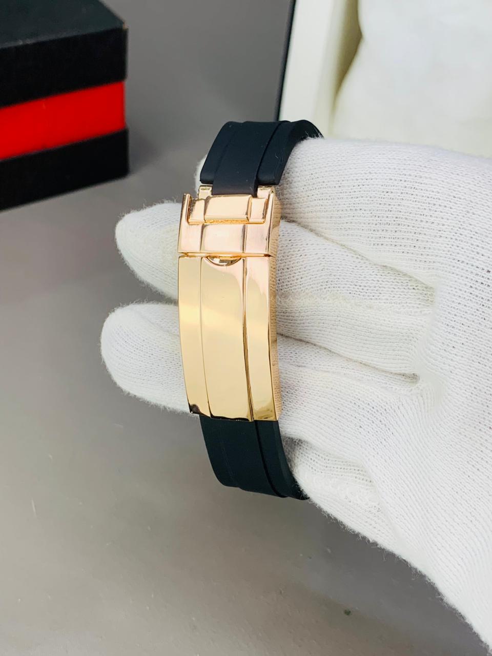 SaKa Mariner — Strap Quartz